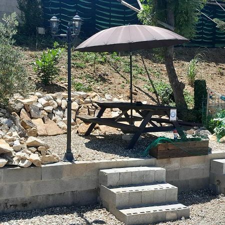Sur La Bonnefooi Bed and Breakfast Prades-sur-Vernazobre Buitenkant foto