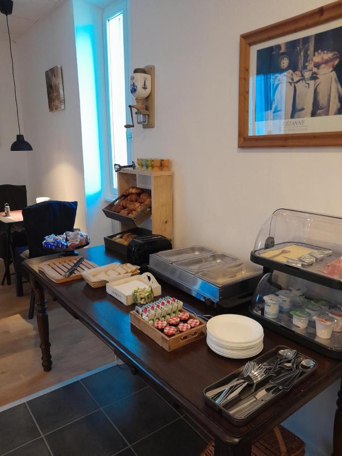 Sur La Bonnefooi Bed and Breakfast Prades-sur-Vernazobre Buitenkant foto
