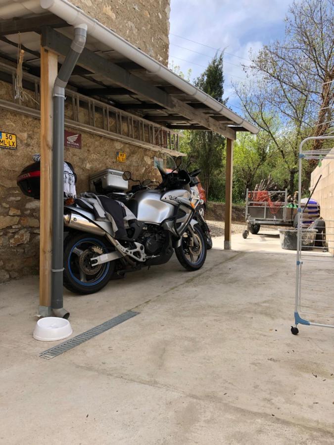 Sur La Bonnefooi Bed and Breakfast Prades-sur-Vernazobre Buitenkant foto