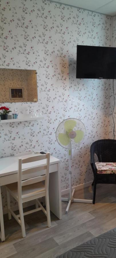 Sur La Bonnefooi Bed and Breakfast Prades-sur-Vernazobre Buitenkant foto